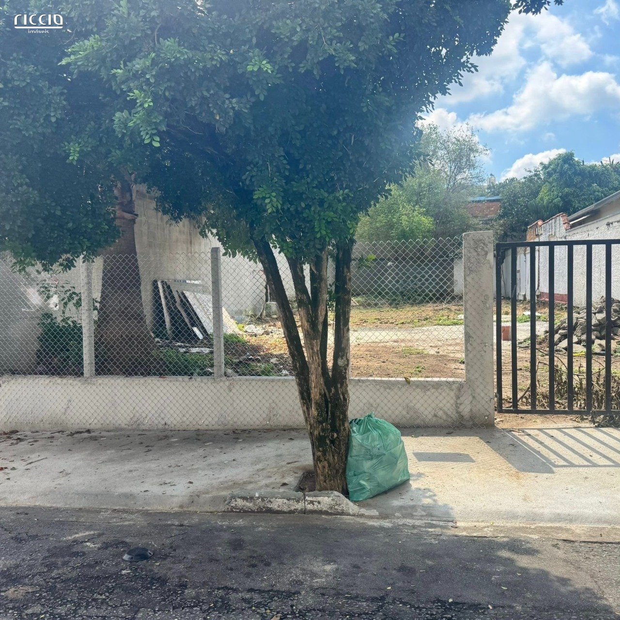 Terreno à venda no Vila Ema — ambiente interno