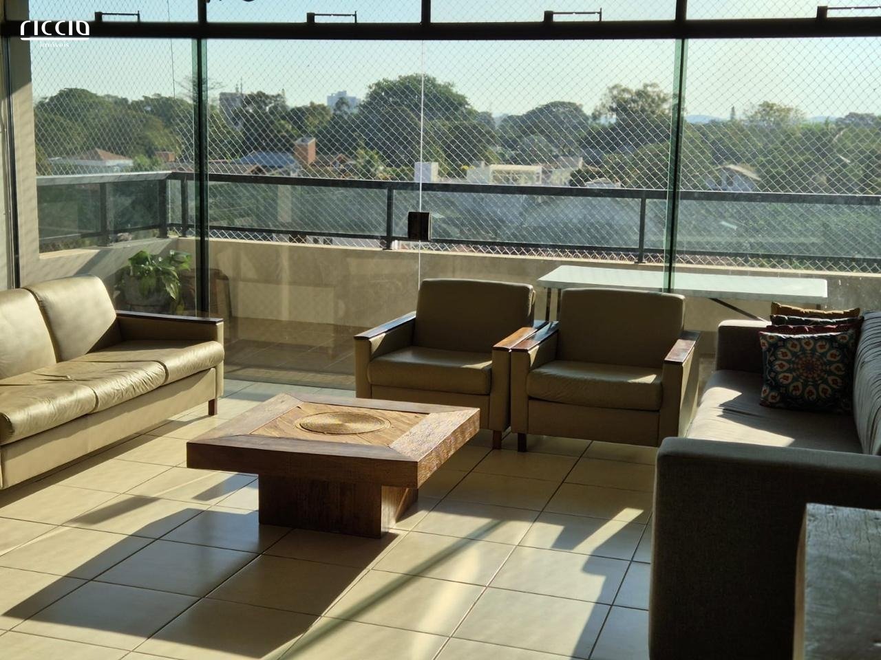 Apartamento à venda no Jardim Apolo — detalhe do imóvel