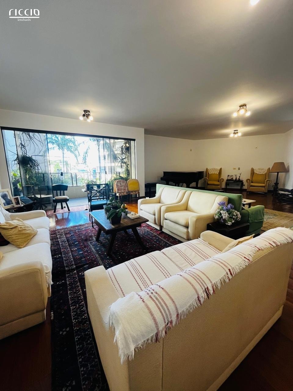 Apartamento à venda no Vila Adyana — ambiente interno