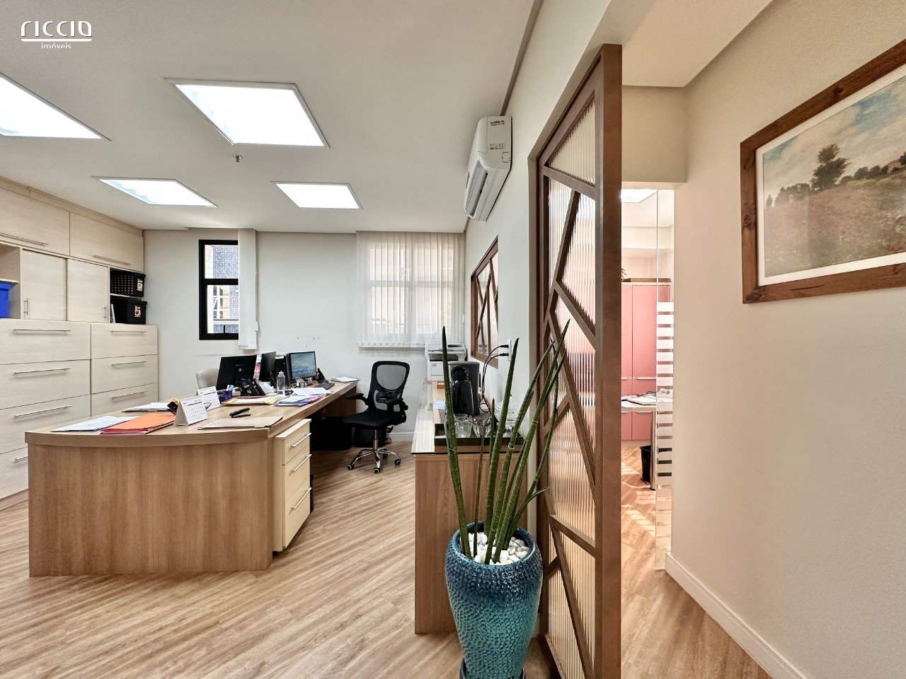 Sala / Conjunto à venda no Jardim Aquarius — ambiente interno