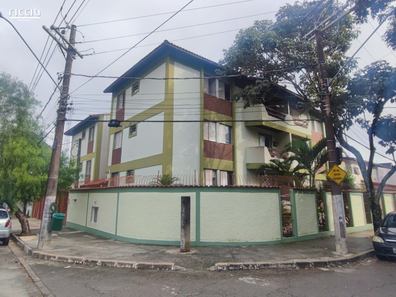 Edifício Quintas do Bosque — ambiente interno