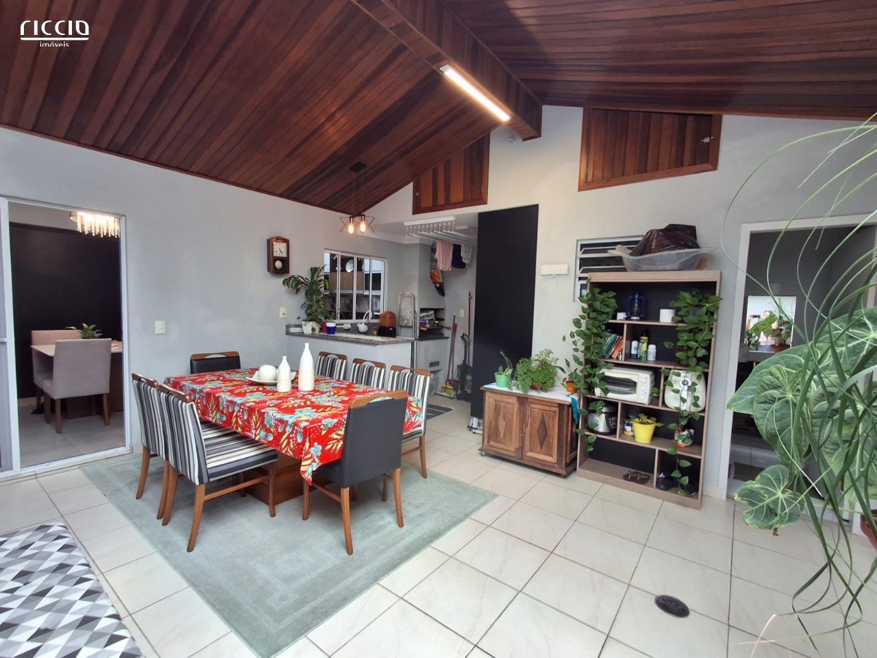 Casa à venda 02 dormitórios com energia solar no Condomínio Terra Nova em São José dos Campos