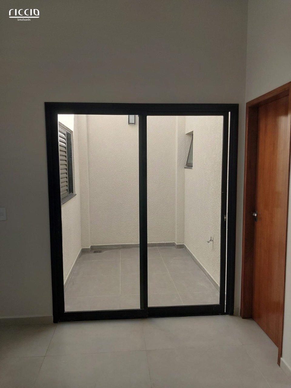 Casa à venda no Portal dos Passaros — imagem 5 de 21