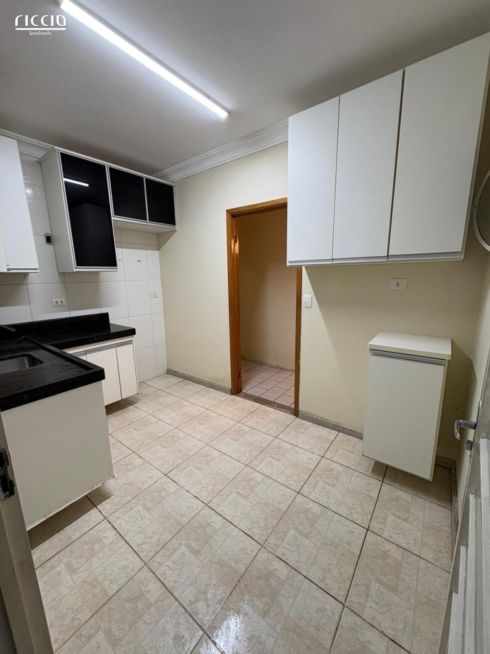 Casa à venda no Bosque dos Eucaliptos — ambiente interno