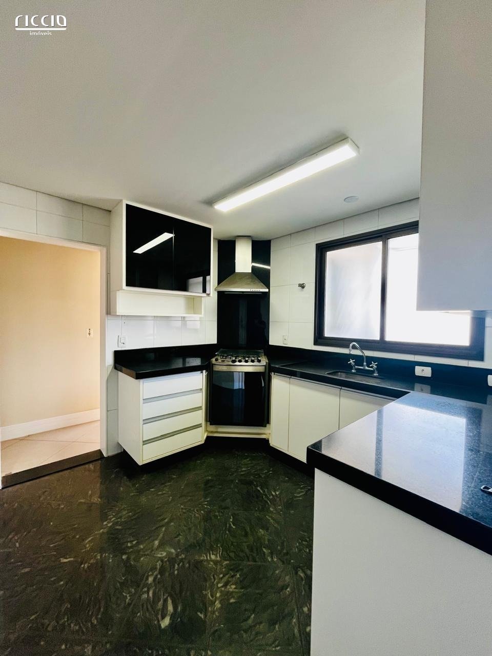 Apartamento à venda no Vila Adyana — imagem 23 de 25