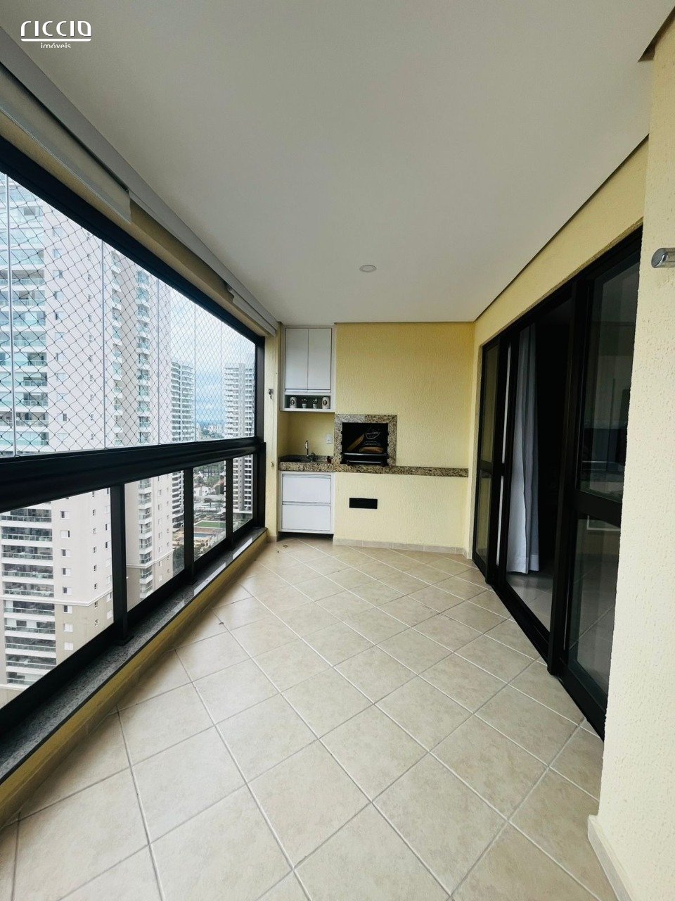 Apartamento à venda no Jardim Aquarius — ambiente interno