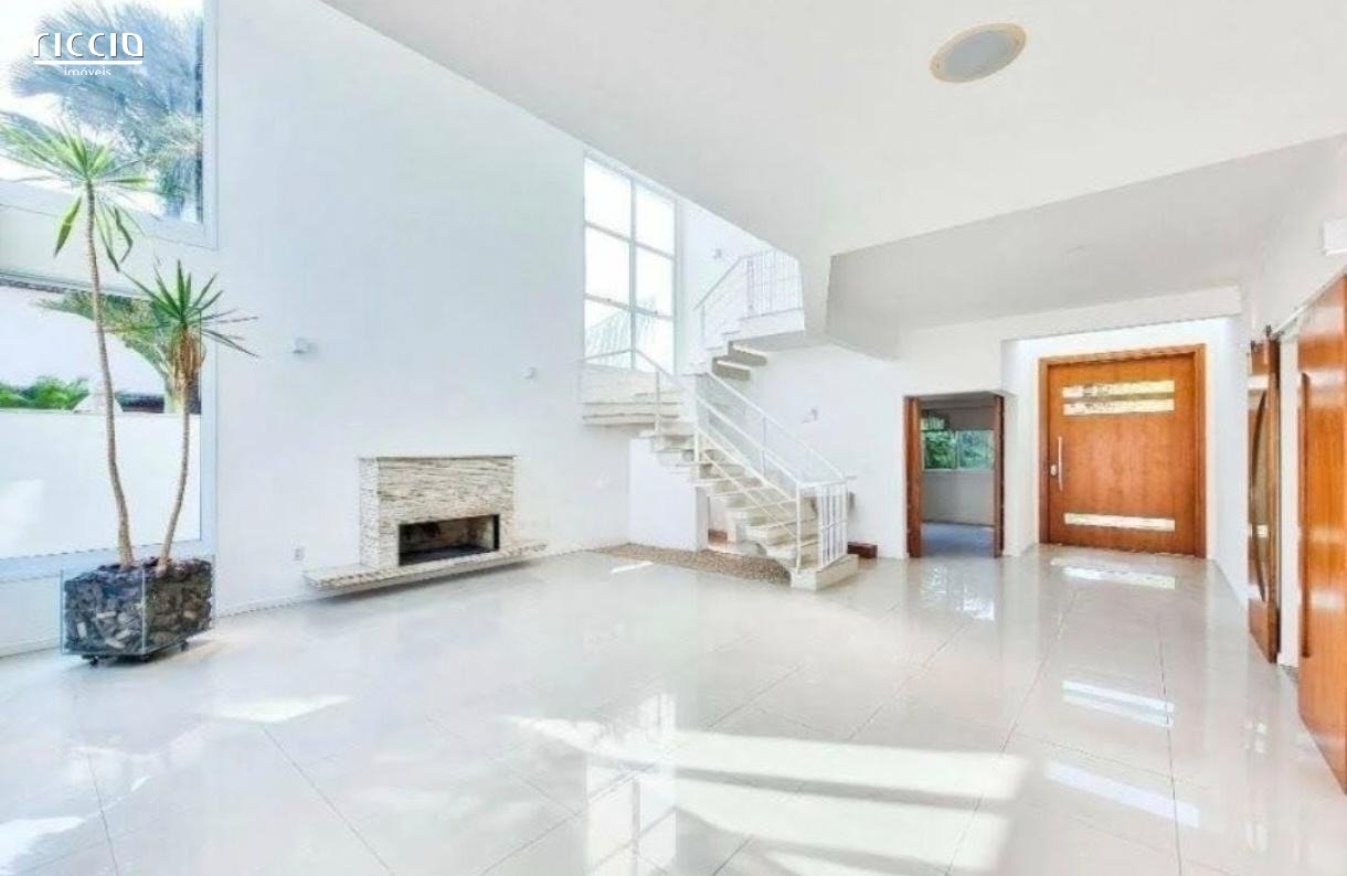 Casa em Condomínio à venda no Jardim Esplanada — ambiente interno