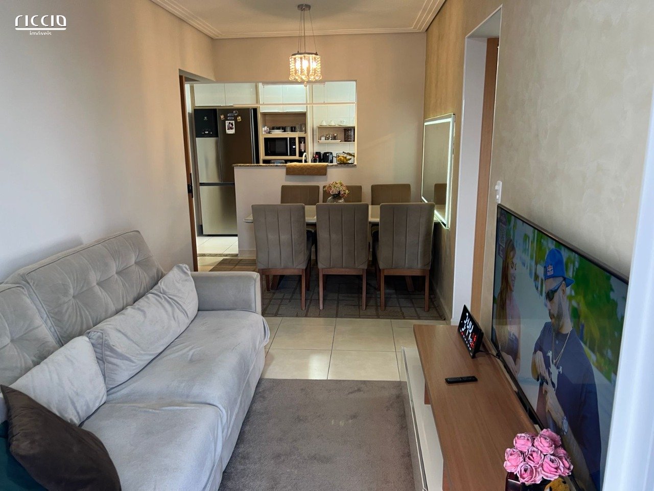 Apartamento à venda no Jardim Satélite, Residencial Lira, com 2 dormitórios, sacada!