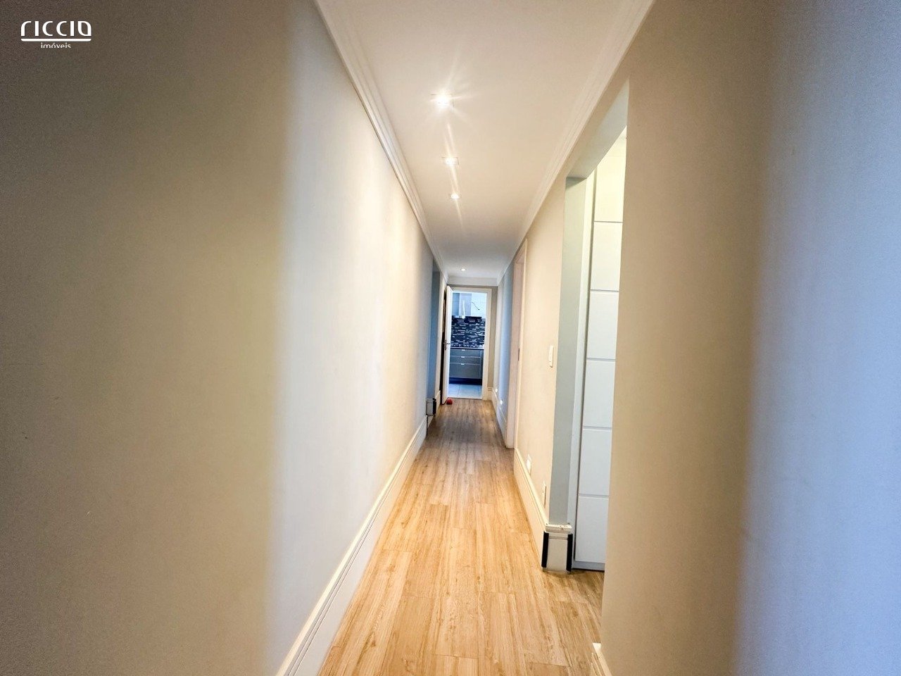 Apartamento à venda no Jardim das Colinas — imagem 11 de 17