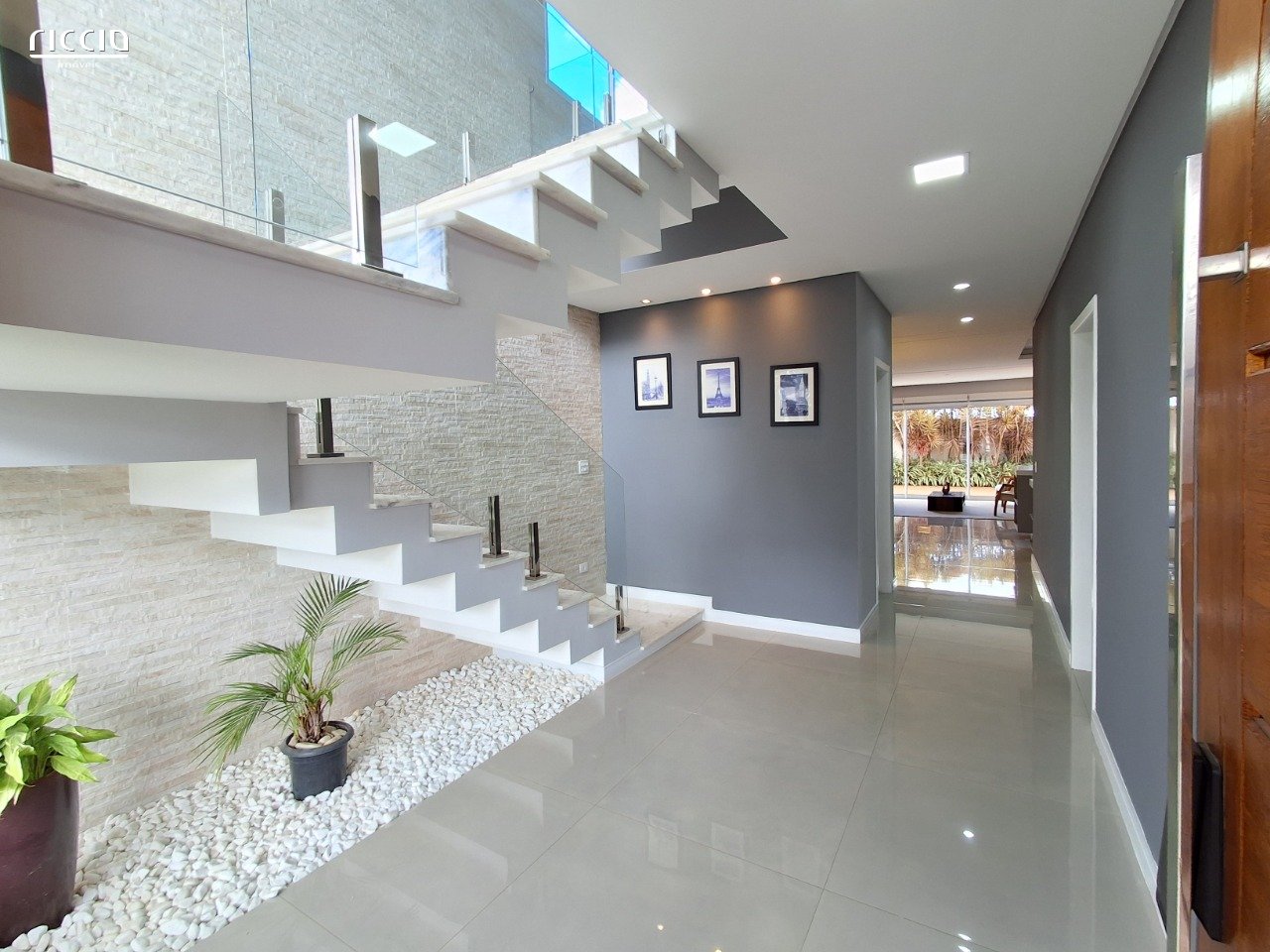 Casa em Condomínio à venda no Loteamento Floresta — detalhe do imóvel