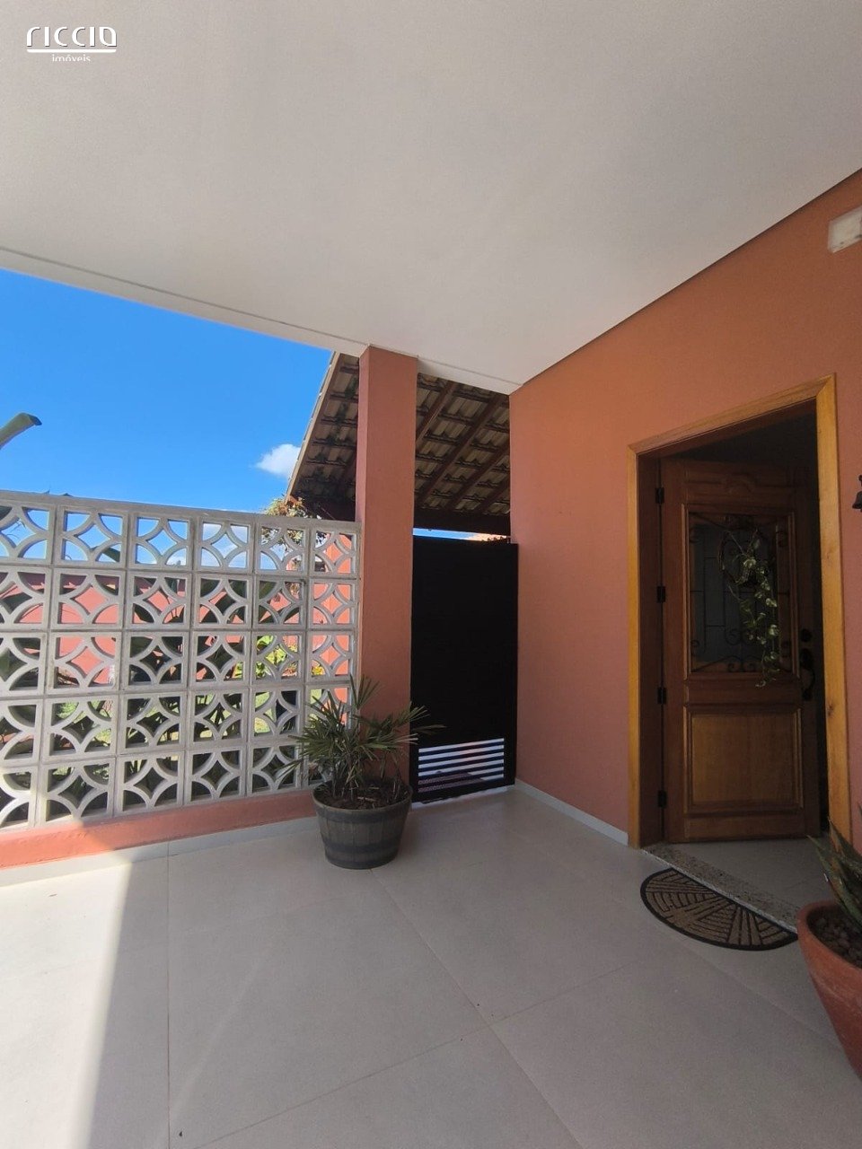 Casa em Condomínio à venda no Loteamento Verana — ambiente interno
