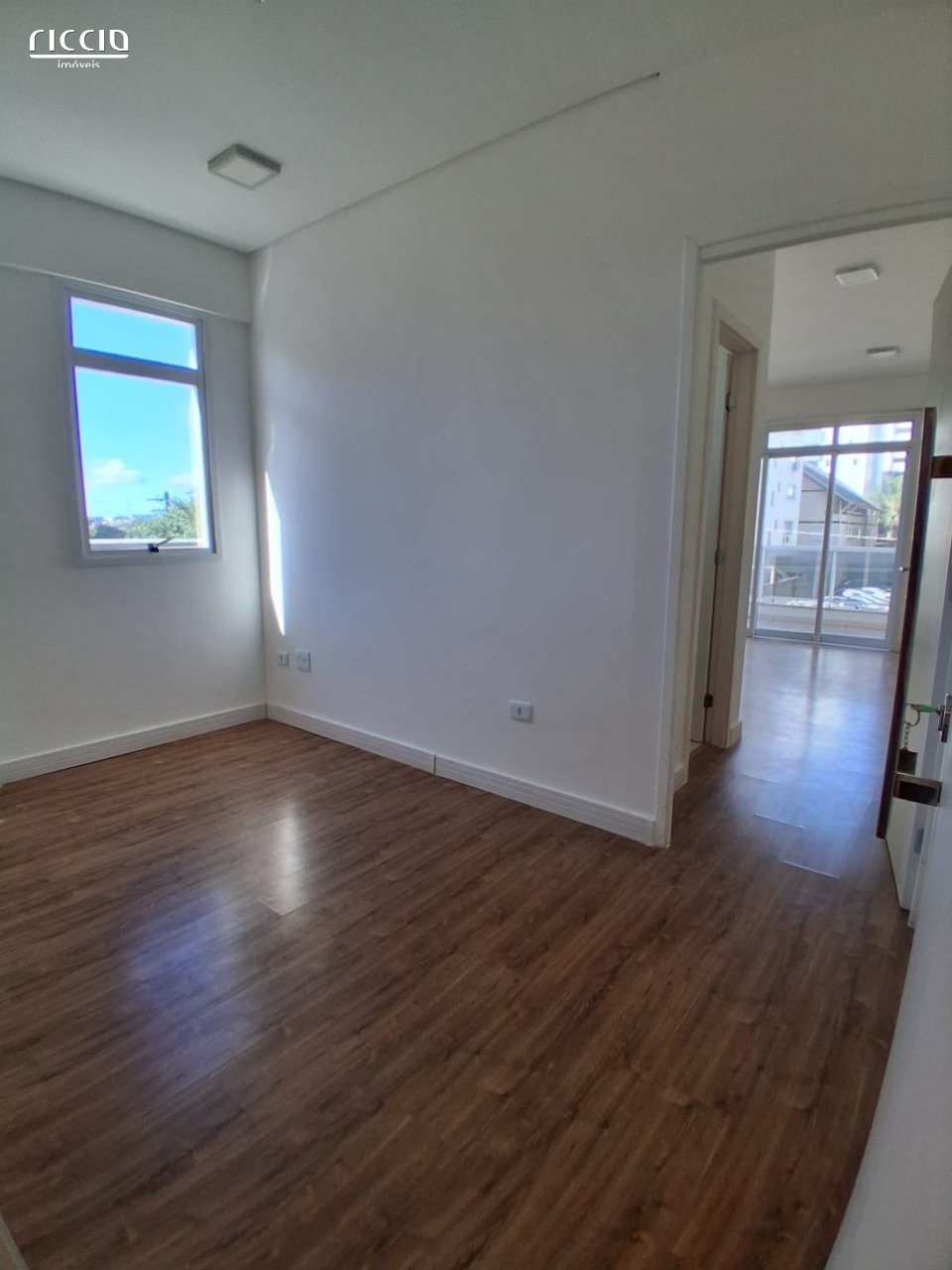 Sala / Conjunto à venda no Jardim Aquarius — detalhe do imóvel