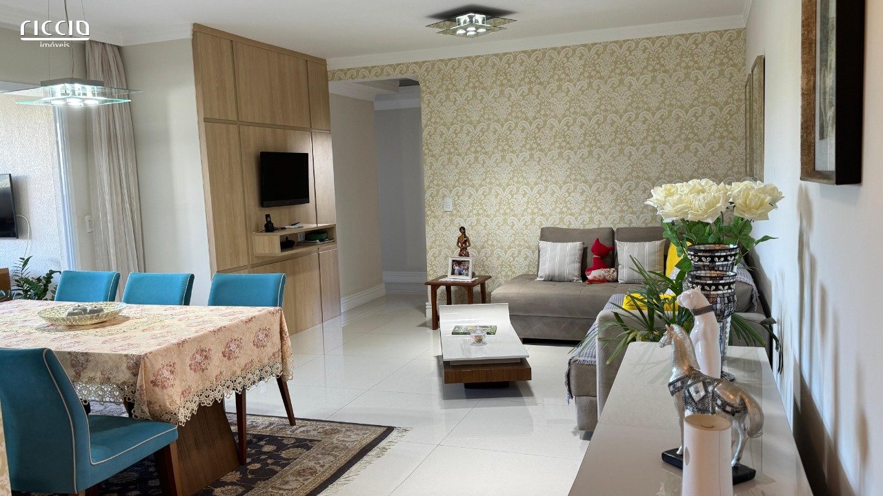 Apartamento no Edifício Solar das Rosas