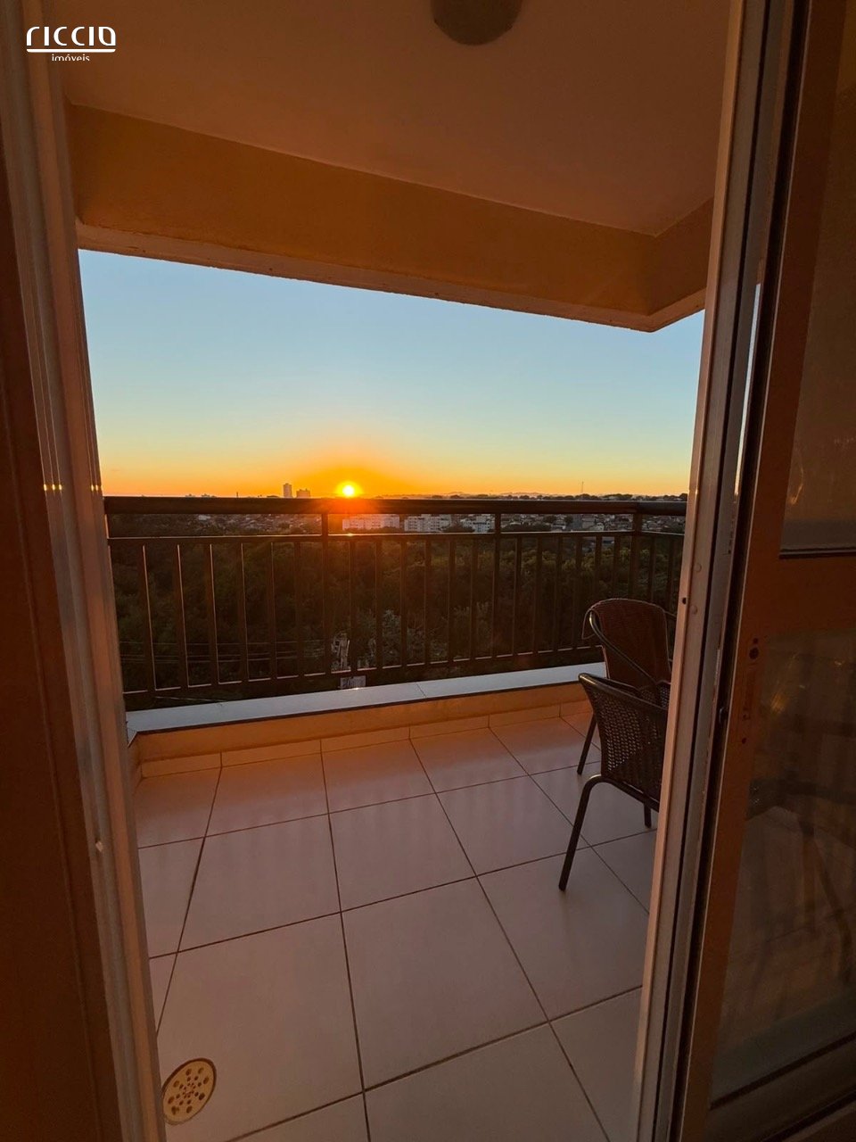 Apartamento à venda no Bosque dos Ipês — ambiente interno
