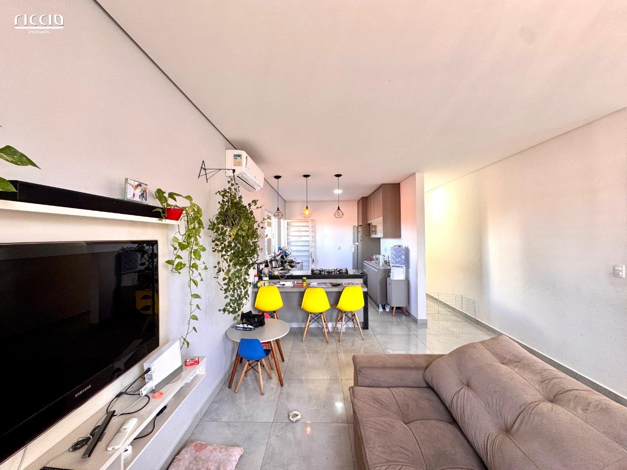 Casa à venda no Jardim das Indústrias — ambiente interno