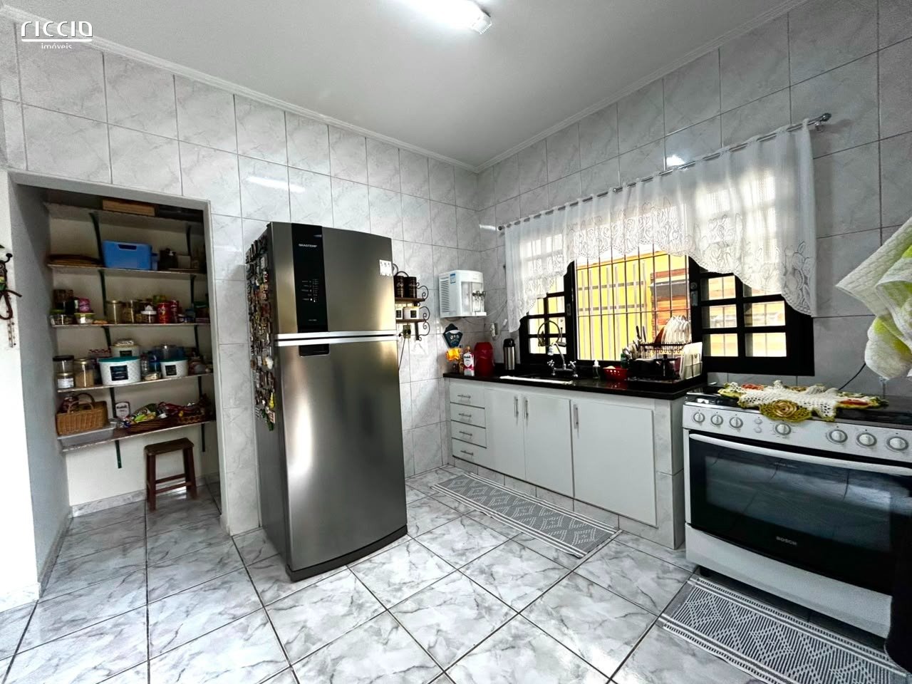 Casa à venda no Jardim das Indústrias — ambiente interno