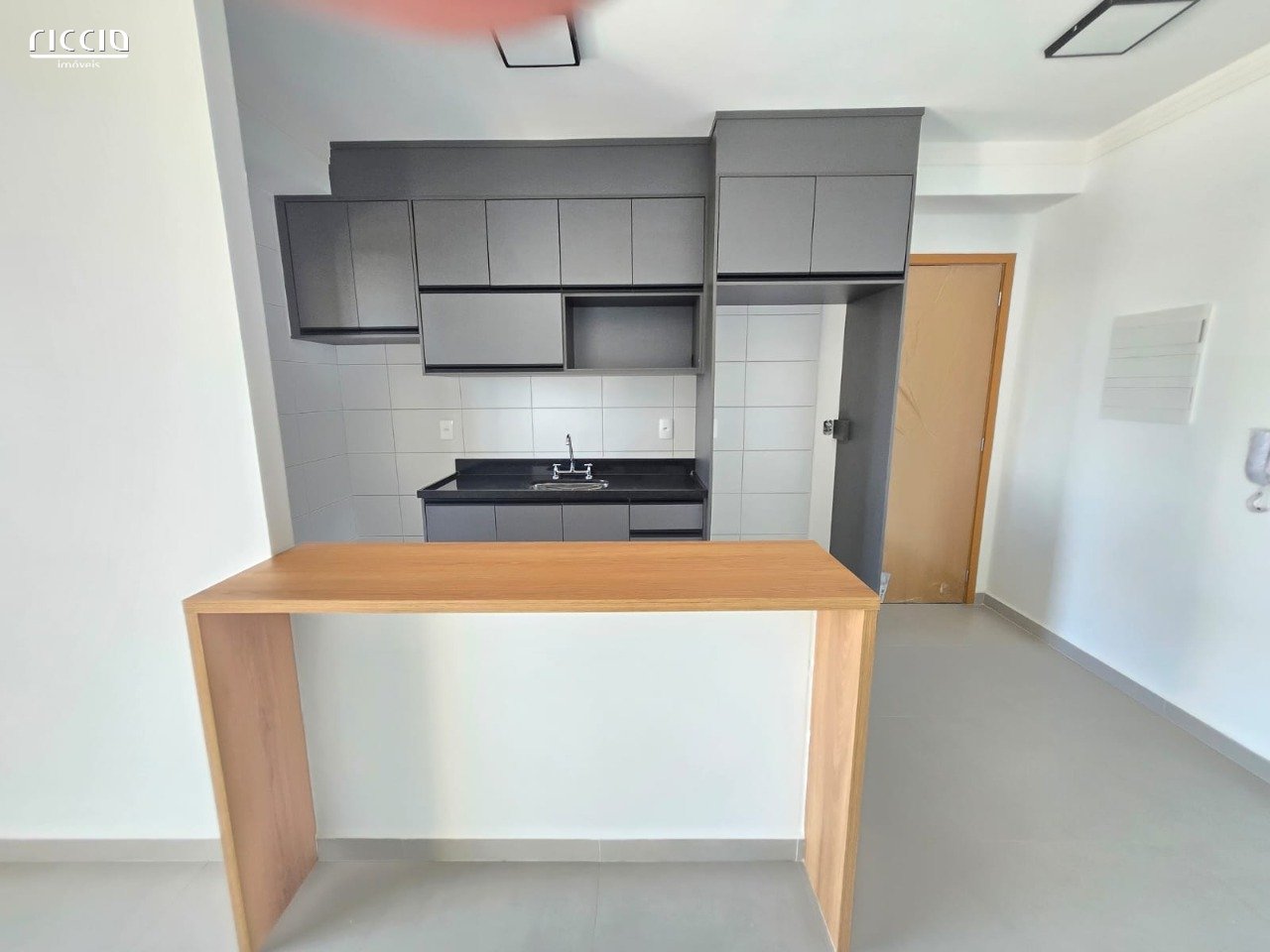 Apartamento à venda no Parque Industrial — ambiente interno