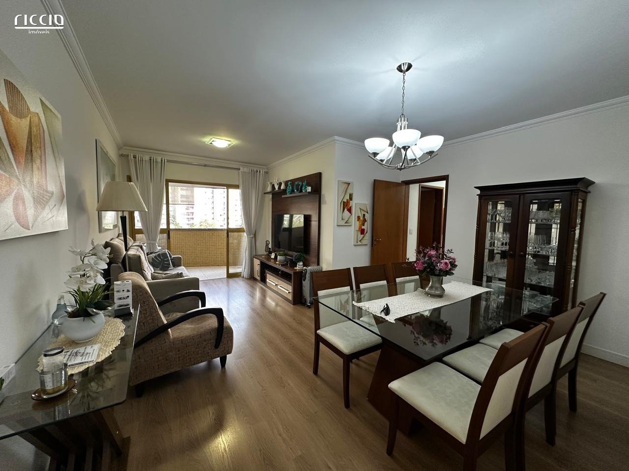 Apartamento à venda no Jardim Aquarius — ambiente interno