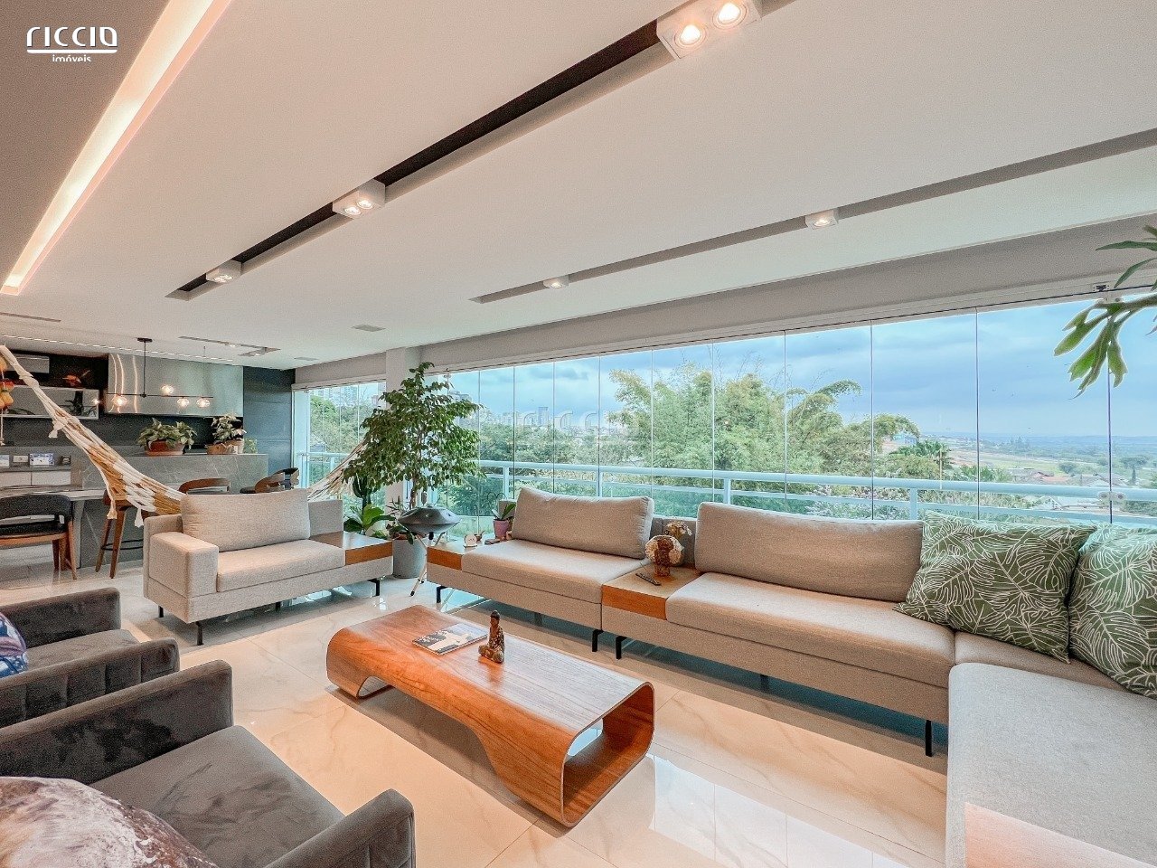 Apartamento à venda no Jardim das Colinas — ambiente interno