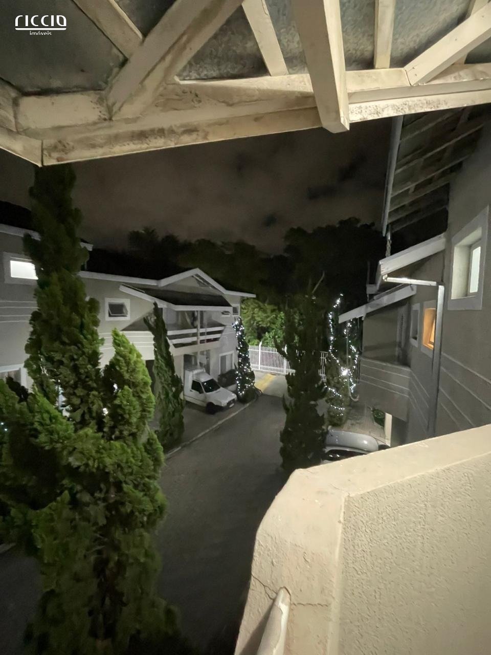 Casa em Condomínio à venda no Jardim Uirá — imagem 4 de 12