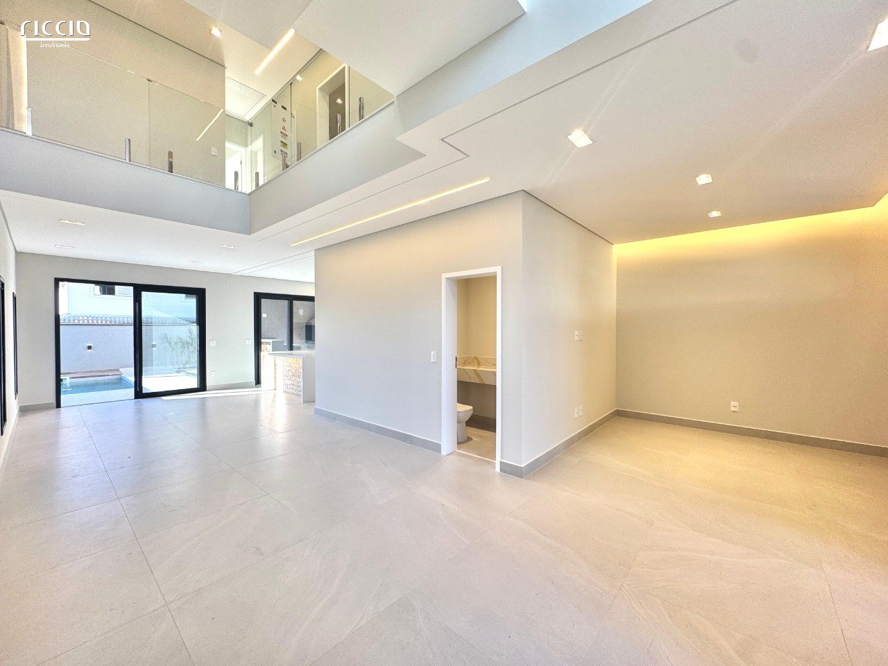 Casa em Condomínio à venda no Urbanova — ambiente interno