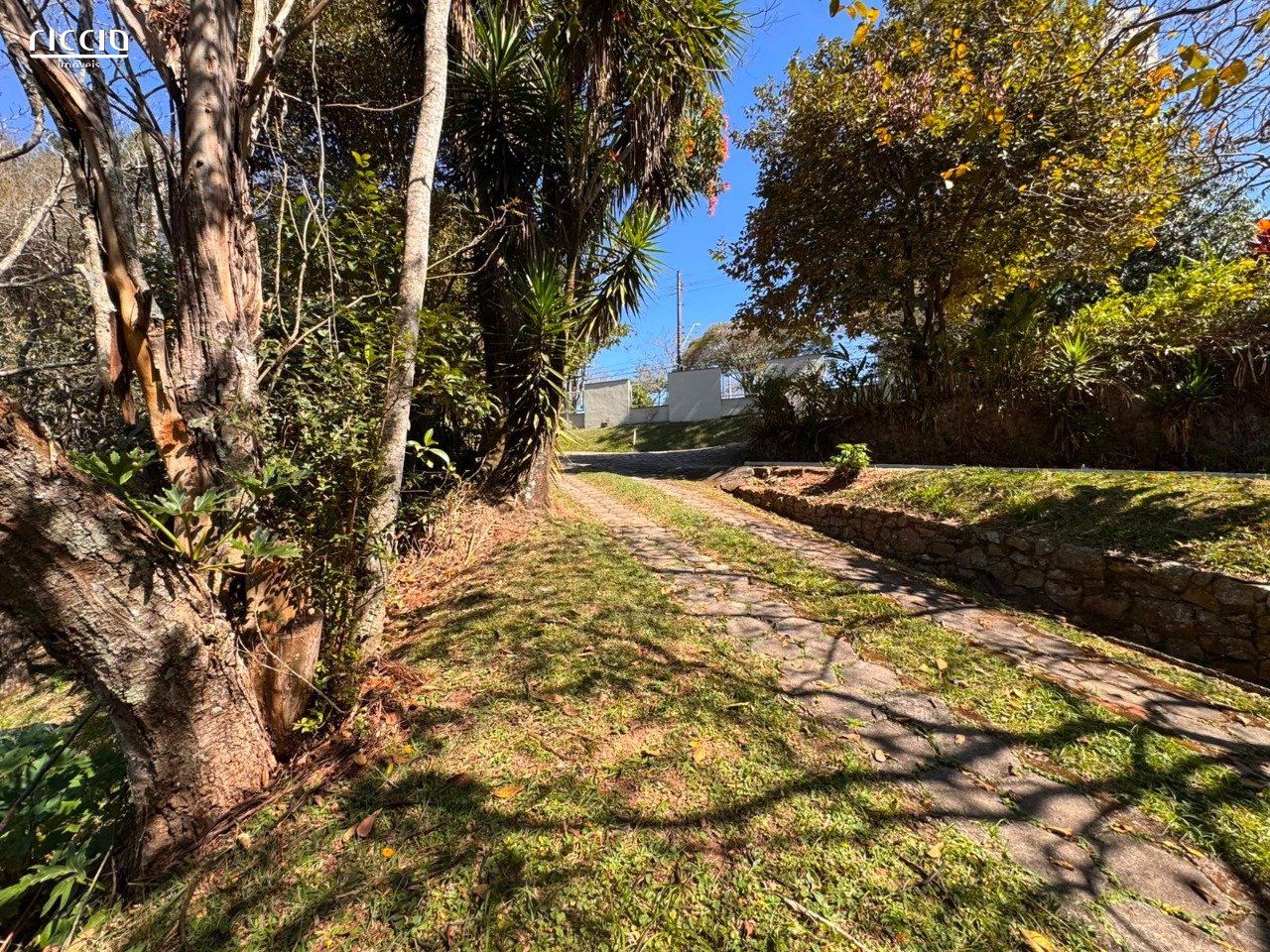 Terreno à venda no Jardim Satélite — detalhe do imóvel