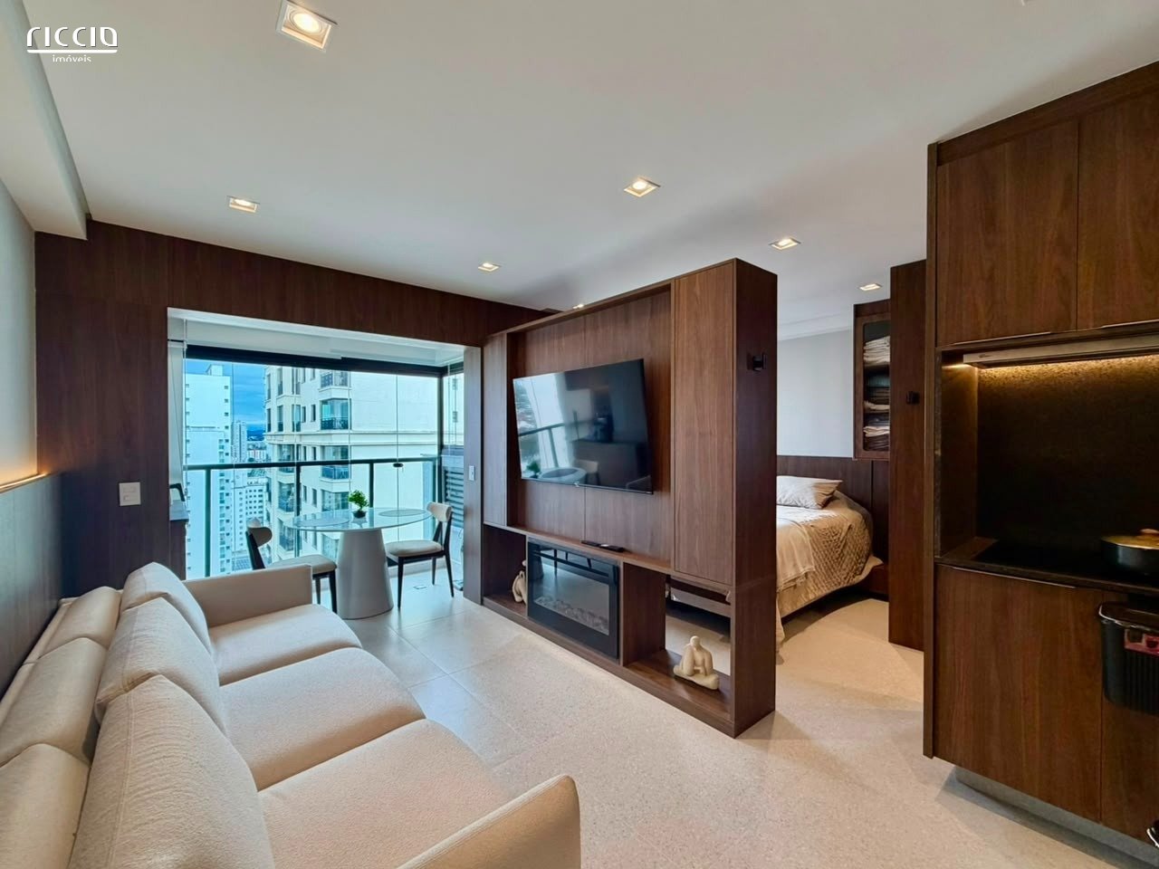 Apartamento Novo Edifício Vision, Mobiliado e Porteira Fechada - Andar Alto e Vista Livre