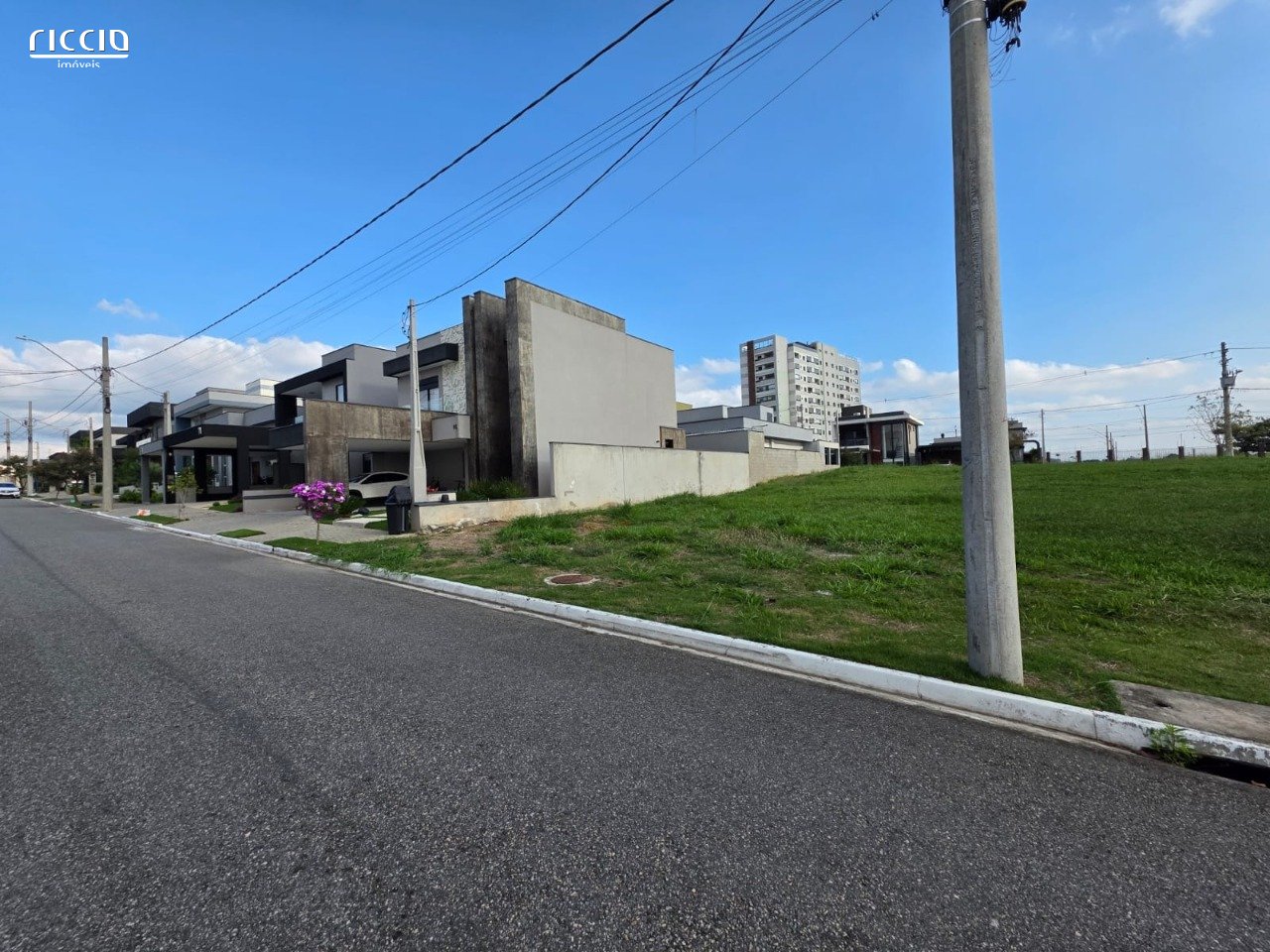Terreno à venda no Bairro da Floresta — ambiente interno