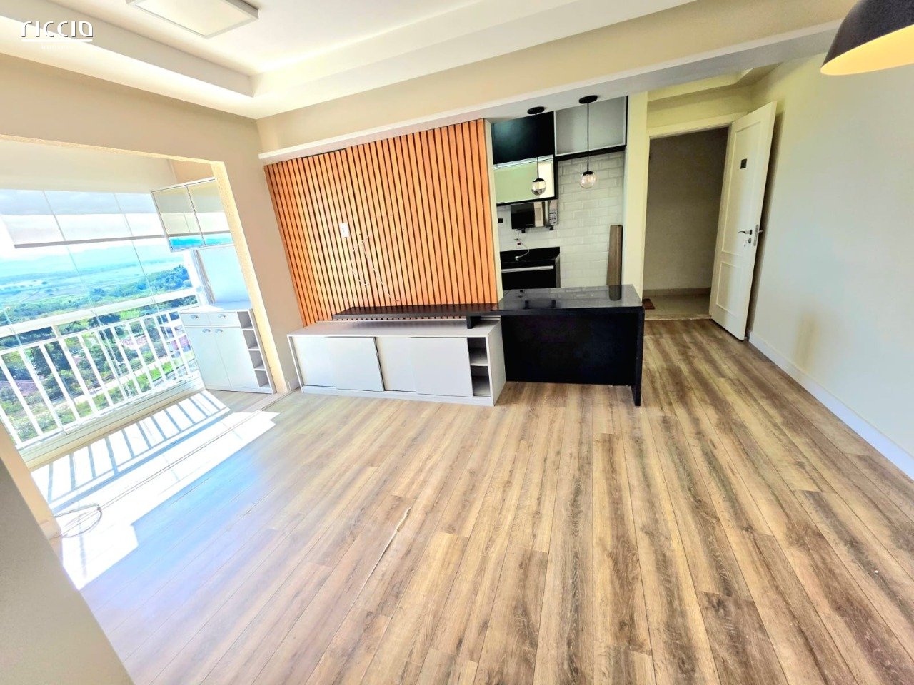 Apartamento à Venda no Condomínio Rossi Montês - Vila Industrial | 2 Dormitórios | 1 Suíte | Vista Livre