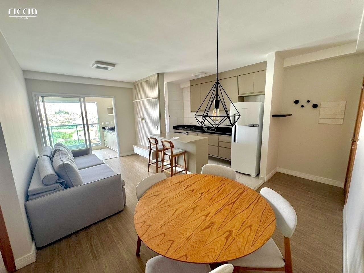 Apartamento à Venda no Icon Vila Ema - 2 Dormitórios (1 Suíte), 2 Vagas e Lazer Completo