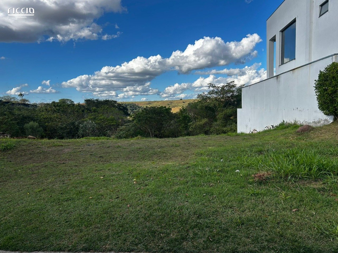 Terreno à venda no Recanto dos Eucaliptos — detalhe do imóvel