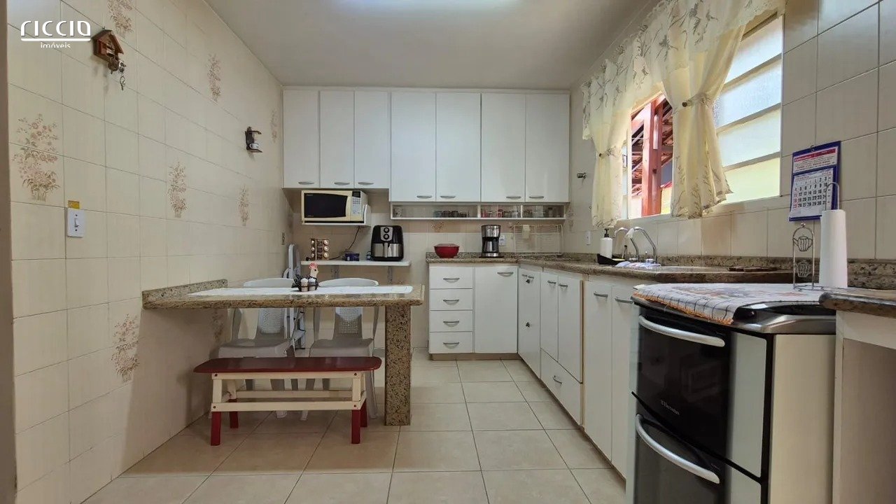 Casa à venda no Bosque dos Eucaliptos — ambiente interno