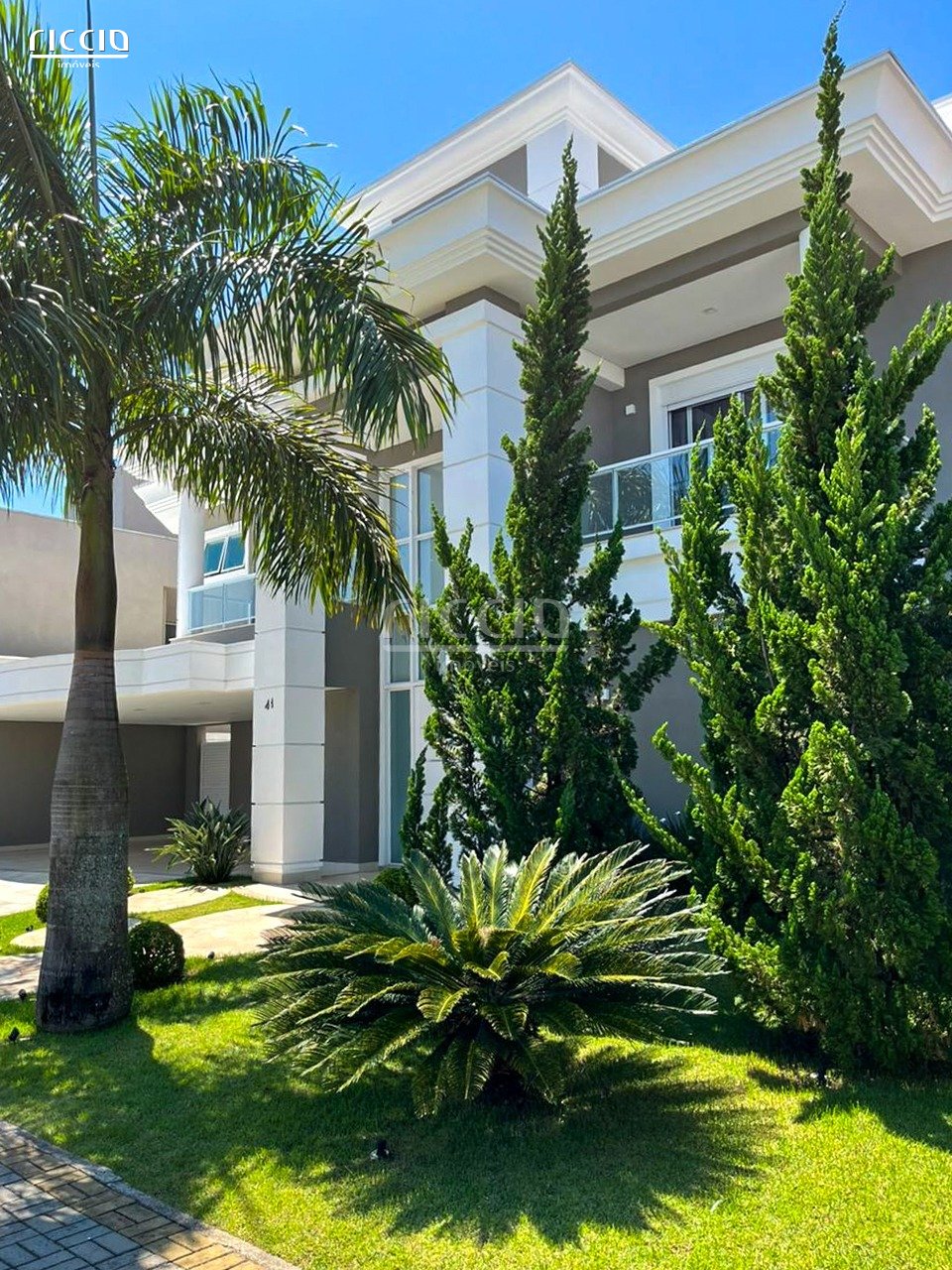 Casa em Condomínio à venda no Jardim do Golfe — ambiente interno