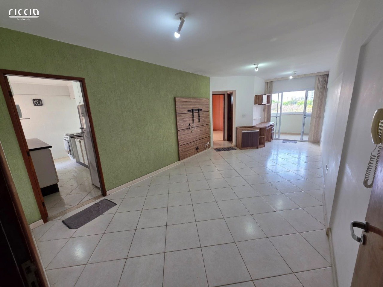 Apartamento à venda no Parque Industrial — ambiente interno