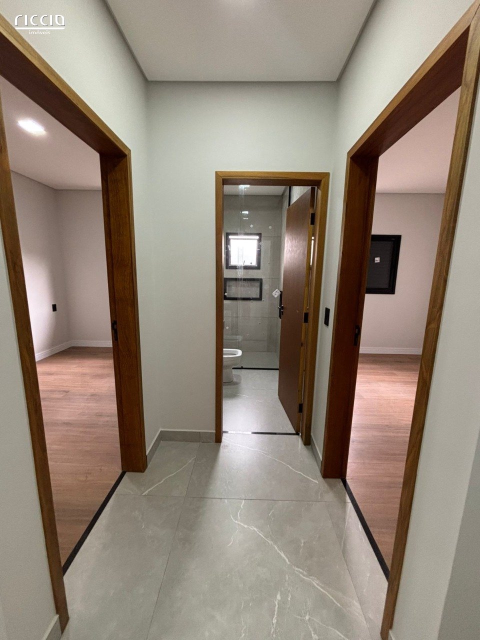 Casa à venda no Portal Dos Passaros — imagem 15 de 28