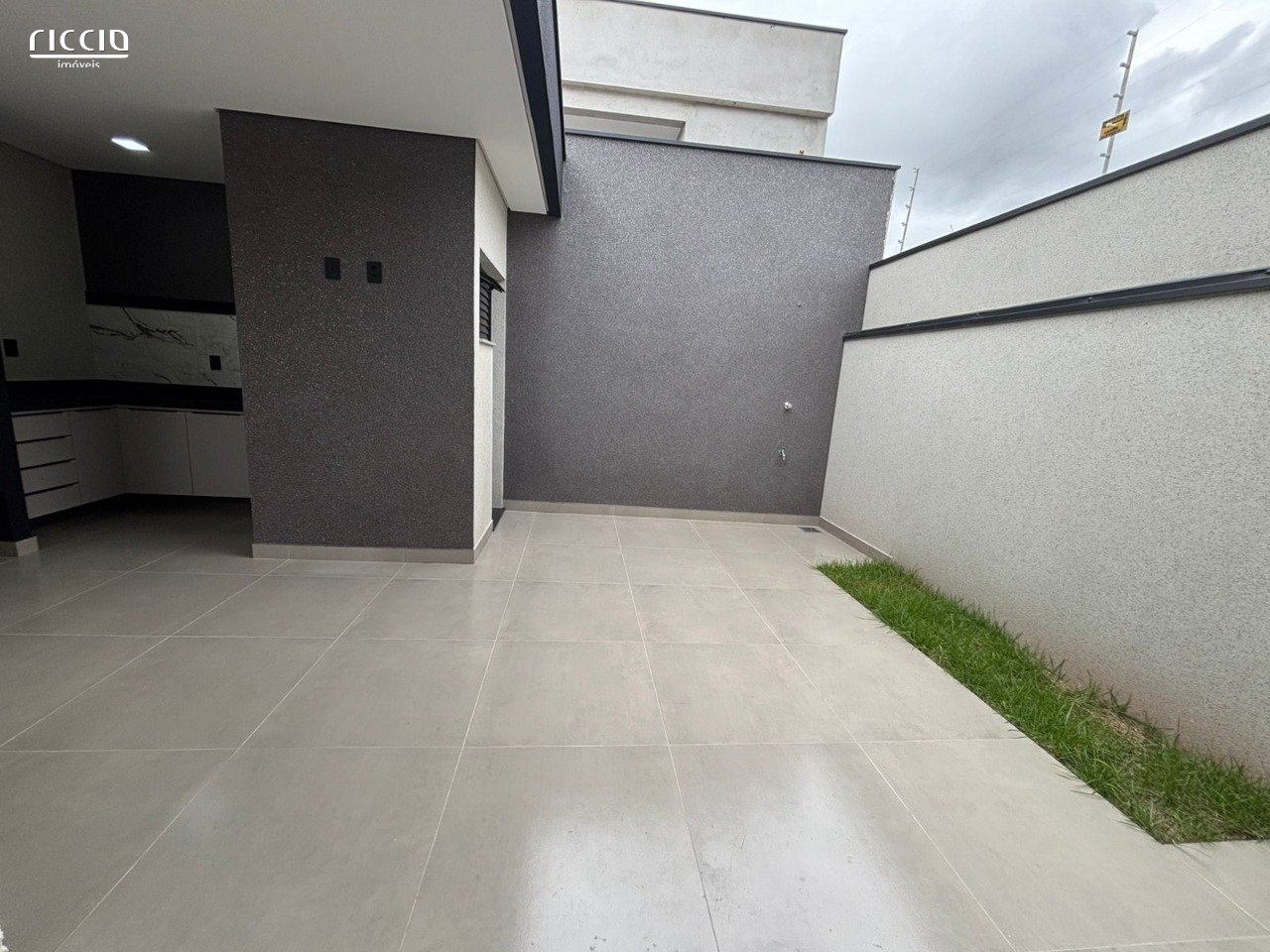 Casa à venda no Portal Dos Passaros — imagem 7 de 28