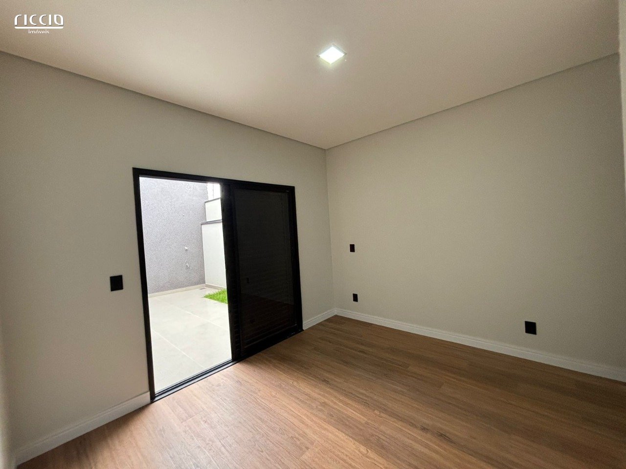 Casa à venda no Portal Dos Passaros — imagem 18 de 28