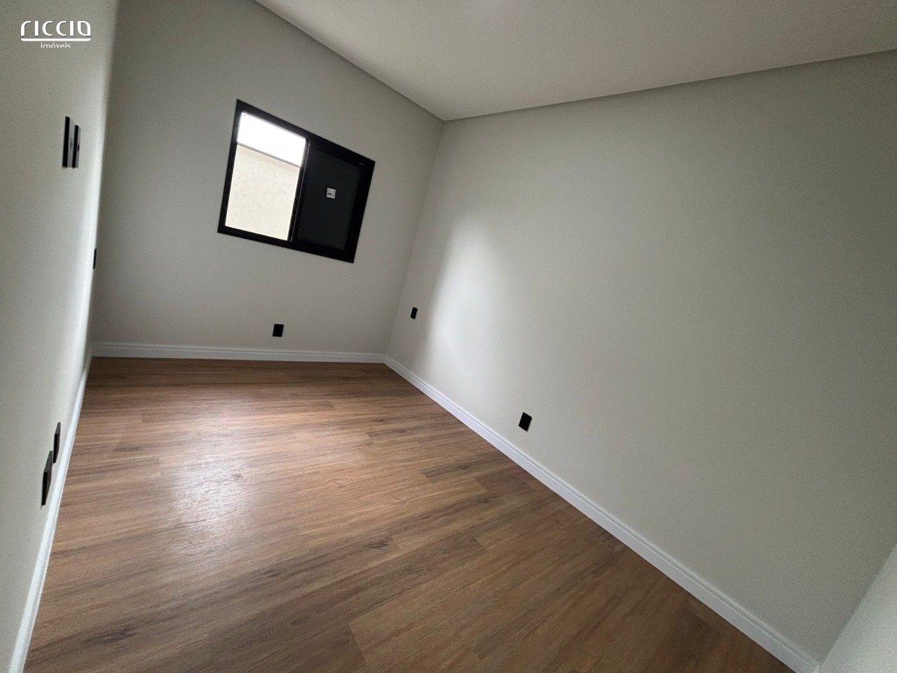 Casa à venda no Portal Dos Passaros — imagem 27 de 28