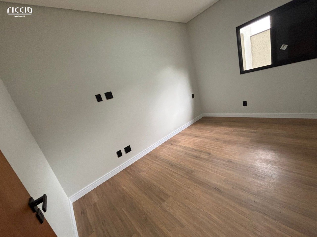 Casa à venda no Portal Dos Passaros — imagem 23 de 28
