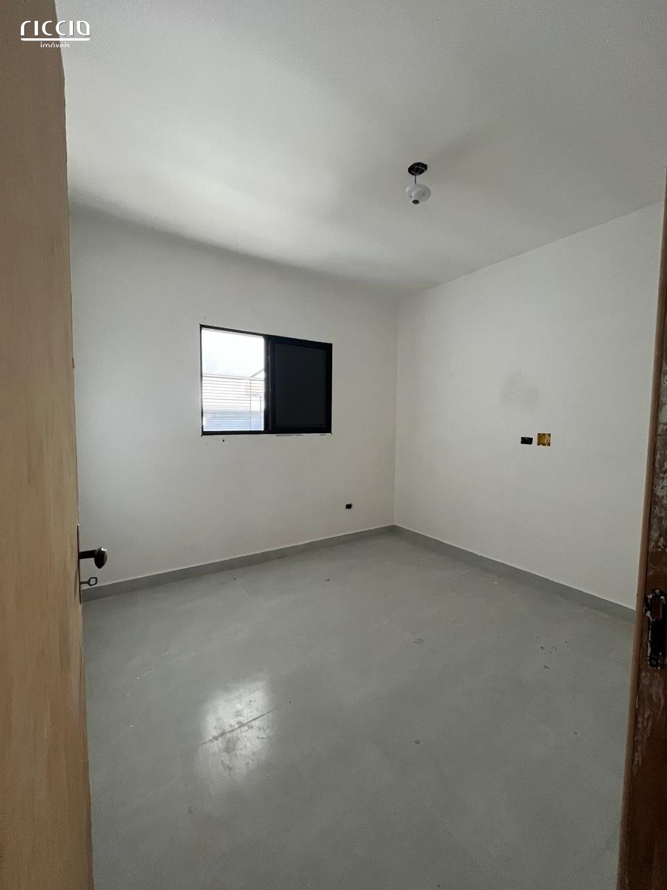 Casa à venda no Portal Dos Passaros — imagem 10 de 13