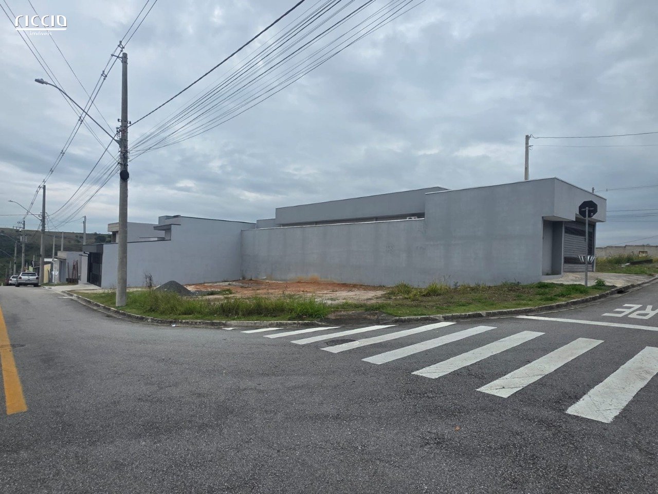 Terreno à venda no Portal Dos Passaros — ambiente interno