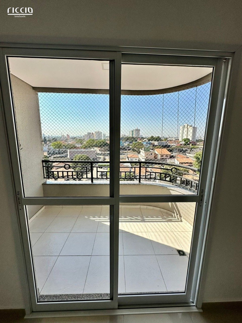 Apartamento à Venda no Parque Industrial - 71m², 2 Dormitórios (1 Suíte) e Vaga Coberta