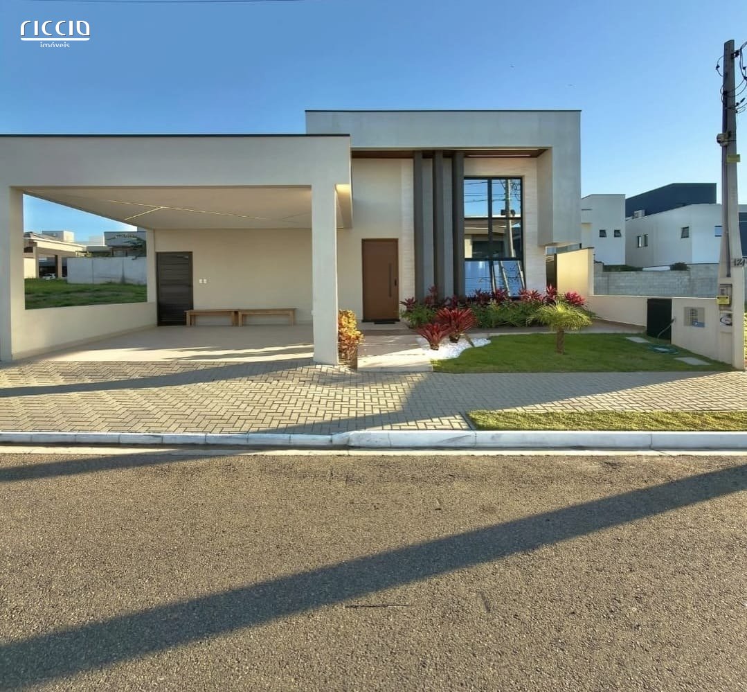 Casa Térrea à Venda no Reserva Aruanã - São José dos Campos | 3 Dormitórios, Piscina e Energia Fotovoltaica