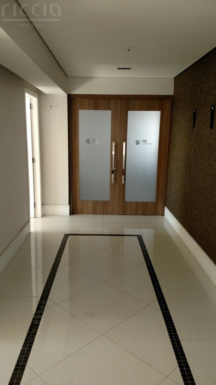 Sala / Conjunto à venda no Centro — imagem 24 de 56