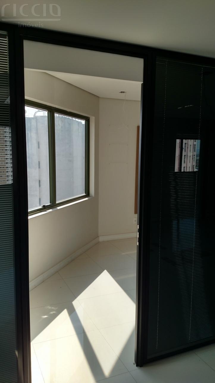 Sala / Conjunto à venda no Centro — imagem 10 de 56