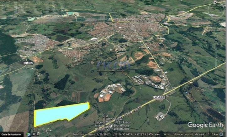 Terreno à venda no Parque Lago Azul — detalhe do imóvel