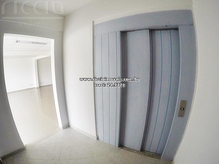 Predio Comercial à venda no Jardim Satélite — imagem 4 de 32