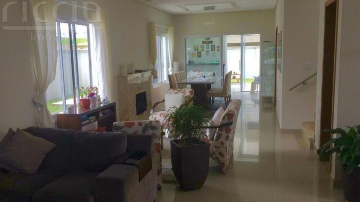 Casa em Condomínio à venda no Urbanova — ambiente interno