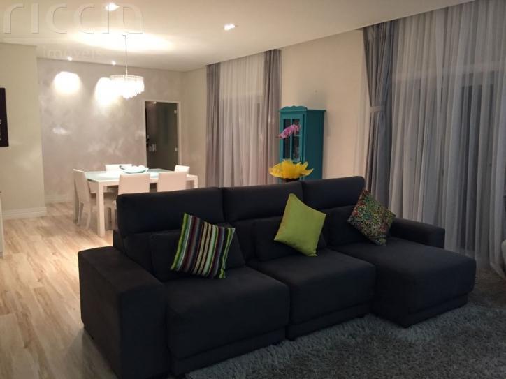 Casa em Condomínio à venda no São João — ambiente interno