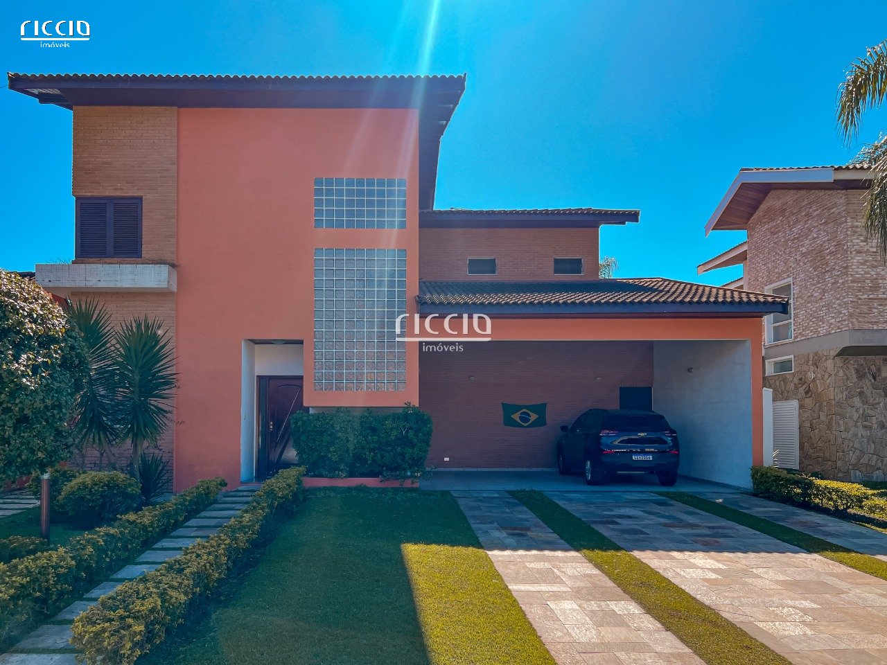 Casa em Condomínio à venda no Jardim Esplanada — ambiente interno